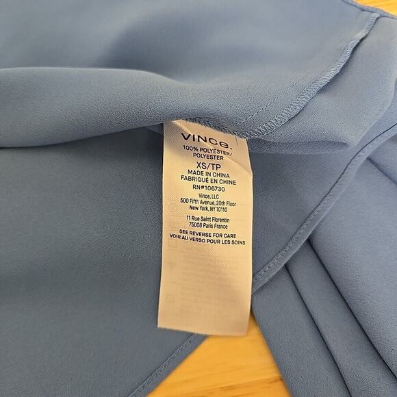 NWT Vince Split Neck Top Light Aria Womens Size XS Button‎ Down Career Office - Picture 4 of 11